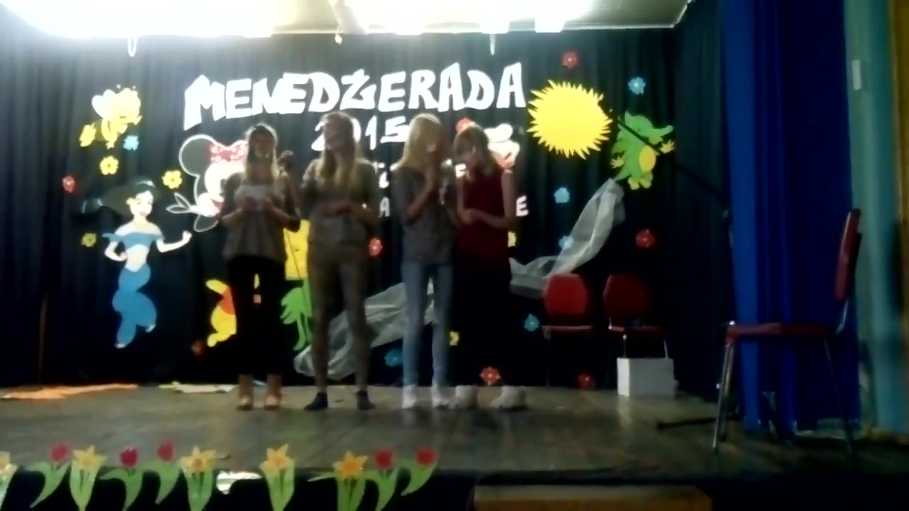 Klatka z filmu 1 — Menedżerada 2015 - występ klasy III LOA