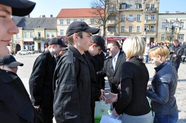 Zaprzysiężenie klasy I Liceum Ogólnokształcącego o profilu policyjnym  Dnia 31 marca 2014 roku na Du (zdjęcie 2)