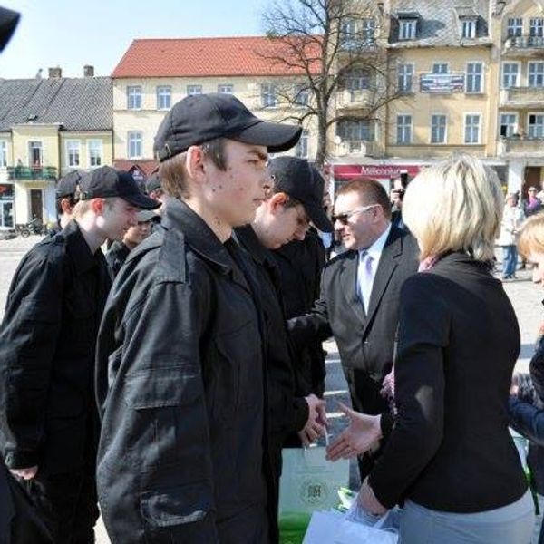 Zaprzysiężenie klasy I Liceum Ogólnokształcącego o profilu policyjnym  Dnia 31 marca 2014 roku na Du (zdjęcie 2)