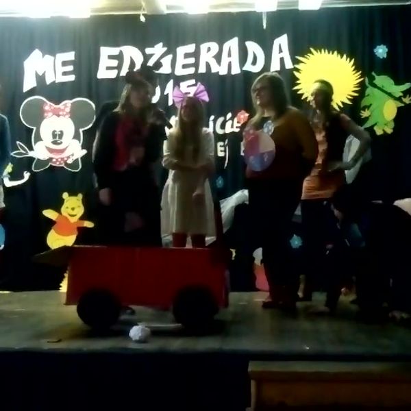 Klatka z filmu 5 — Miejsce: Zespół Szkół Menedżerskich w Świeciu (53.41277, 18.