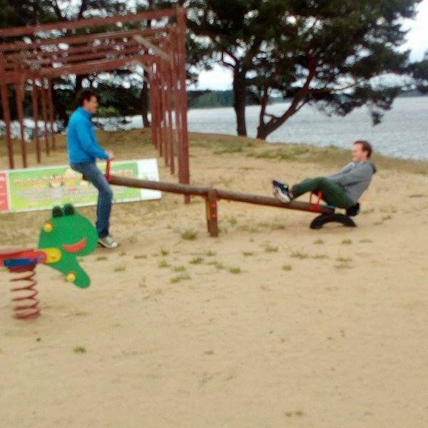 Bitewny kurz Menedżerady już opadł, a grupa zwycięzców z klasy II TA wraz z wychowawcą Mirosławą Kru