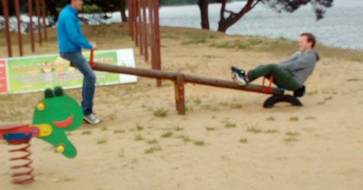 Bitewny kurz Menedżerady już opadł, a grupa zwycięzców z klasy II TA wraz z wychowawcą Mirosławą Kru