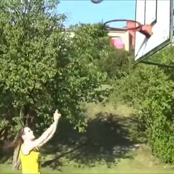 Klatka z filmu 1 — REKLAMA