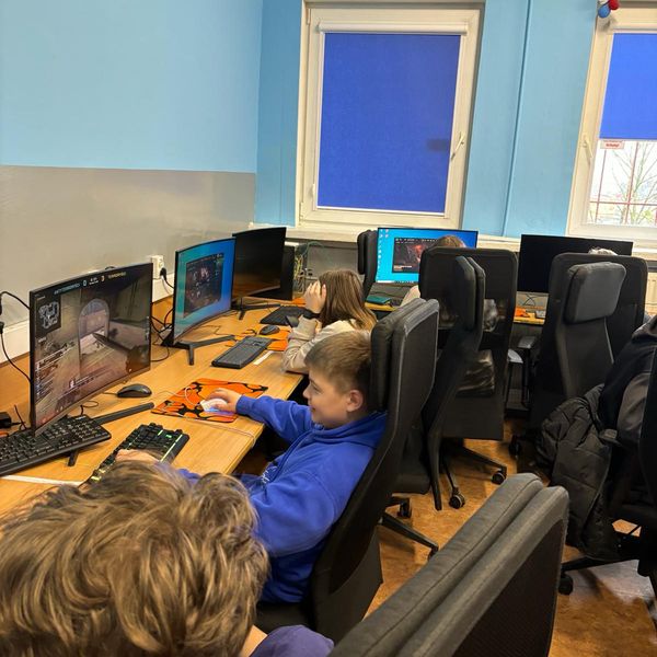 Dzień Wiosny i Dni Otwarte w ZSM! (zdjęcie 10)