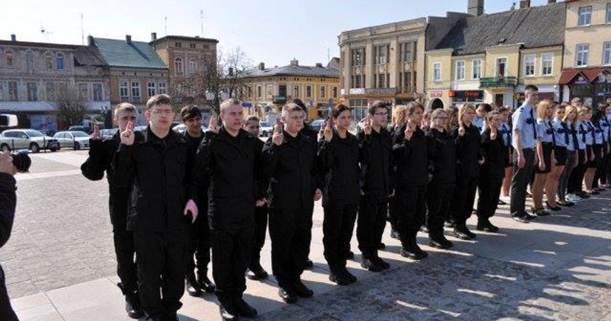 Zaprzysiężenie klasy I Liceum Ogólnokształcącego o profilu policyjnym  Dnia 31 marca 2014 roku na Du