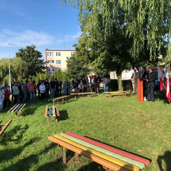 Uroczyste rozpoczęcie roku szkolnego 2021/2022 (zdjęcie 1)