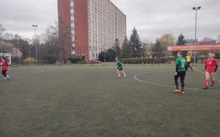 Półfinał zawodów wojewódzkich w piłkę nożną dziewcząt kończymy na I miejscu 🎉 Daje nam to awans na 