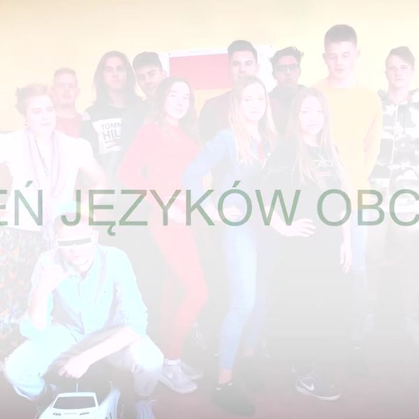 Klatka z filmu 4 — Zespół Szkół Menedżerskich w Świeciu - Wrzesień 2019Zespół S