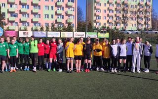 W dniu dzisiejszym reprezentacja naszej szkoły uczestniczy w powiatowych zawodach w piłkę nożną dzie