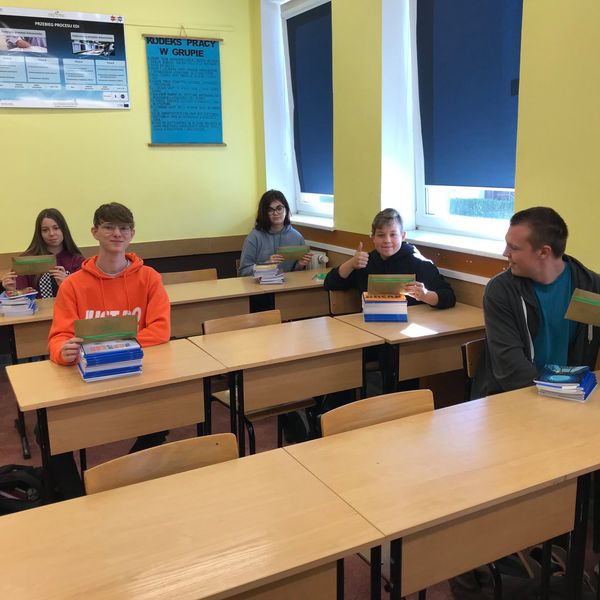 Wyprawka ze szkoły (zdjęcie 5)