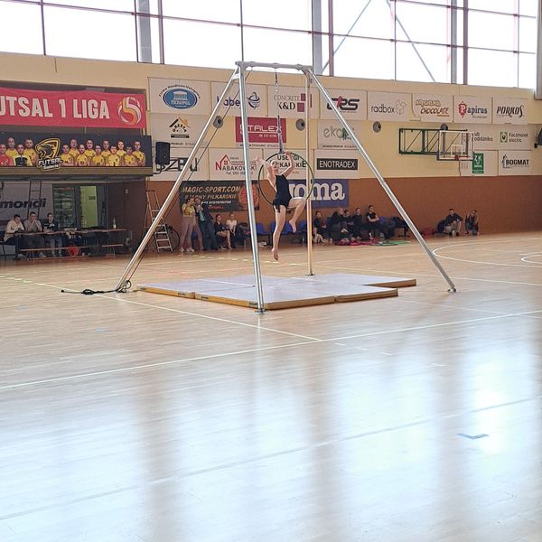 W wiosnę weszliśmy tanecznym krokiem, dzięki zaproszeniu na wspaniałą imprezę zorganizowaną przez II (zdjęcie 4)