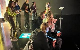 Listopada we wtorek grupa 21 uczniów oraz 2 opiekunów udała się na wycieczkę do Poznania