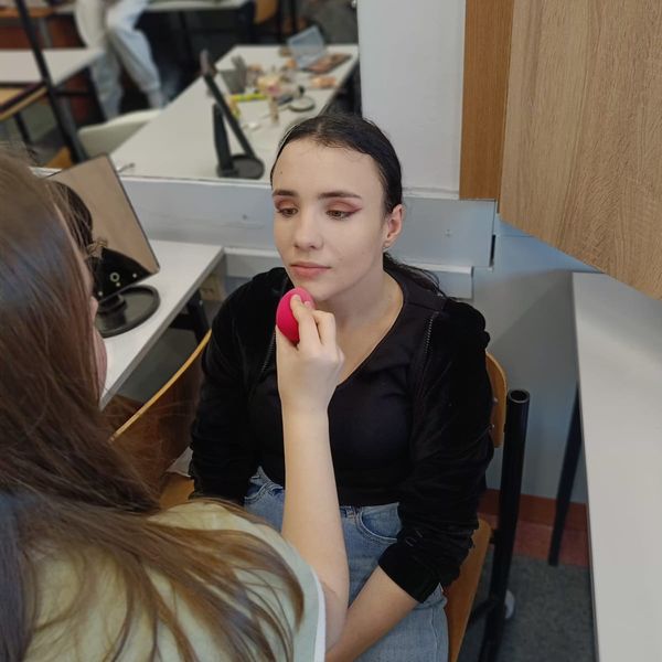 Wiosna w kosmetyce, czyli kolejne zajęcia profilu kosmetycznego (zdjęcie 4)