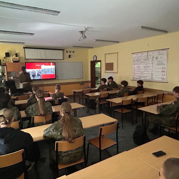 Marca odbyły się kolejne zajęcia dla profilu młodzieży klas mundurowych (zdjęcie 6)