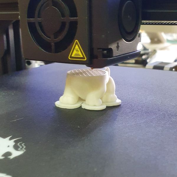 Lekcja informatyki 3TI – zajęcia z wykorzystaniem drukarki 3D (zdjęcie 4)