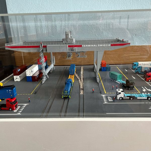 Projektami unijnymi w ZSM Projekty unijne związane z kursami i szkoleniami, pozwalają nie tylko zdob (zdjęcie 2)