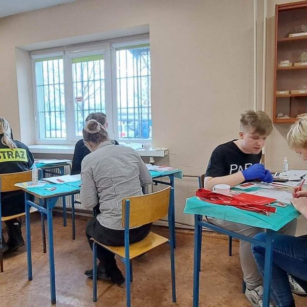 Akcja zakończona sukcesem!!! Dnia 14.03.2023, Fundacja PARO wraz z wolontariuszami wsparła wspaniałą (zdjęcie 4)