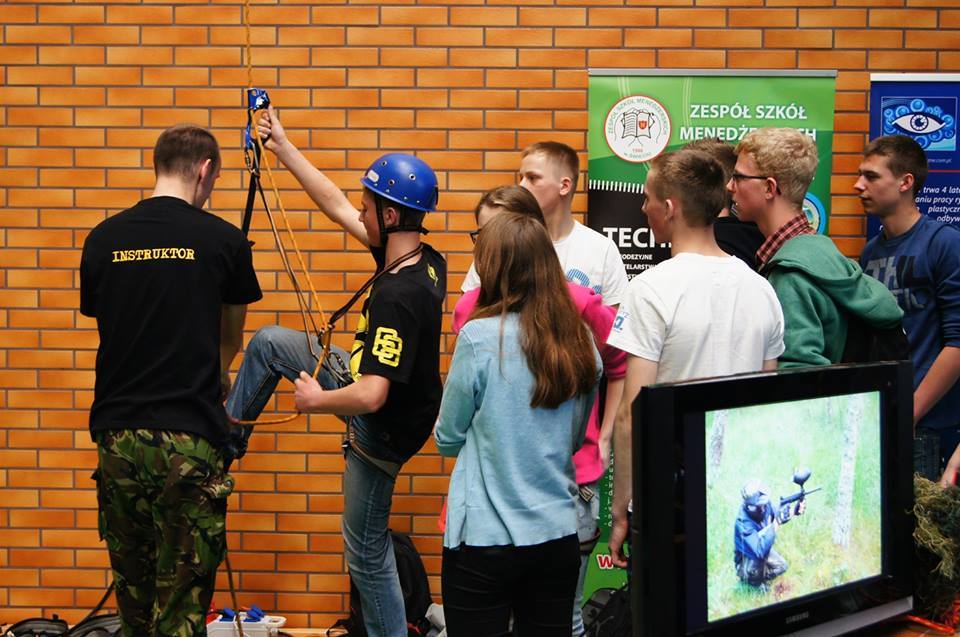 Nasze śliczne policjantki.ZdjęciaZdjęciaZdjęciaZdjęciaZdjęciaZdjęciaZdjęciaZawsze sympatyczna i uśmi (zdjęcie 2)