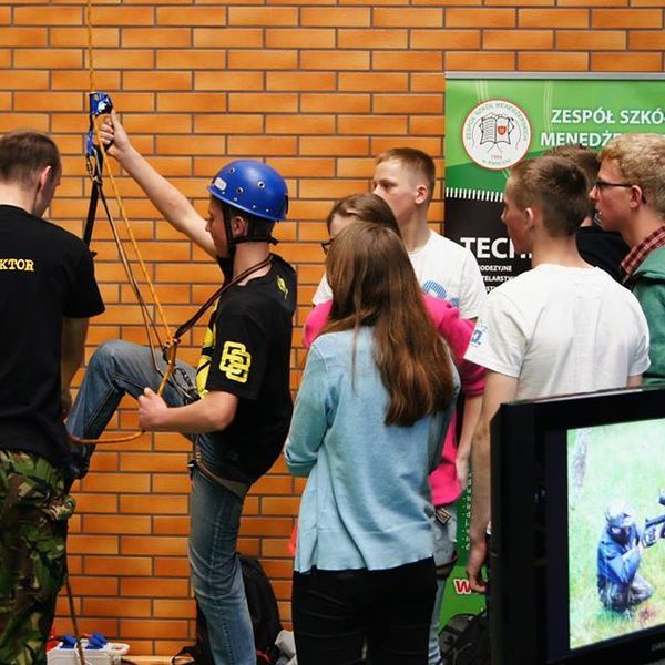 Nasze śliczne policjantki.ZdjęciaZdjęciaZdjęciaZdjęciaZdjęciaZdjęciaZdjęciaZawsze sympatyczna i uśmi (zdjęcie 2)