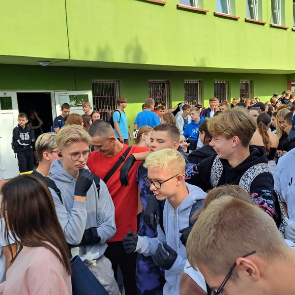 Sprzątanie Świata ZSM (zdjęcie 4)