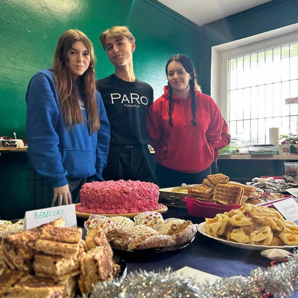 Charytatywne Mikołajki 2023 (zdjęcie 8)