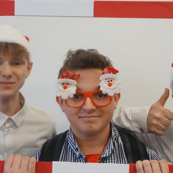 Mikołajowa sesja zdjęciowa🌲 (zdjęcie 14)