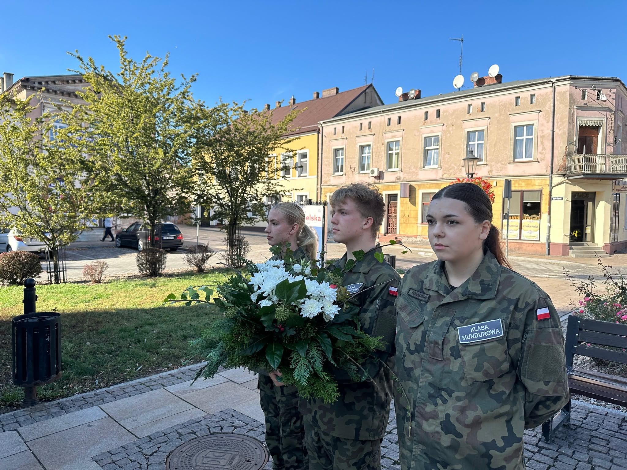 Naród bez historii, jest jak drzewo bez korzeni (zdjęcie 5)