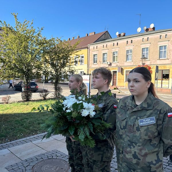 Naród bez historii, jest jak drzewo bez korzeni (zdjęcie 5)