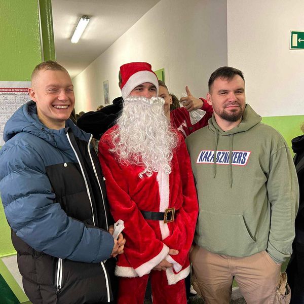 Charytatywne Mikołajki 2023 (zdjęcie 3)