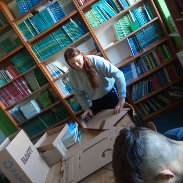 W roku szkolnym 2019/2020 Zespół Szkół Menedżerskich w Świeciu postanowił działać na rzecz ochrony ś (zdjęcie 5)