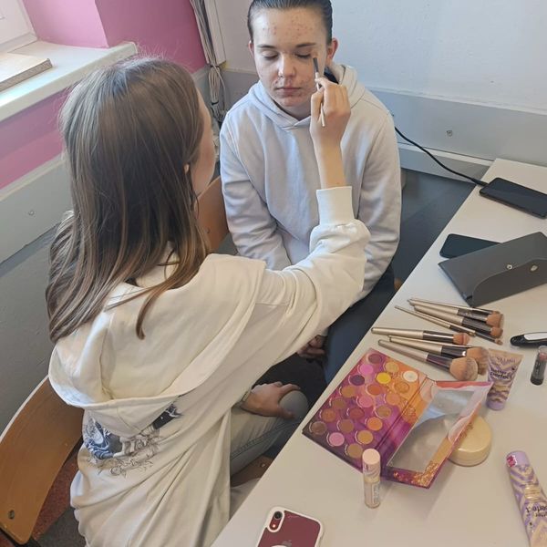 Wiosna w kosmetyce, czyli kolejne zajęcia profilu kosmetycznego (zdjęcie 3)