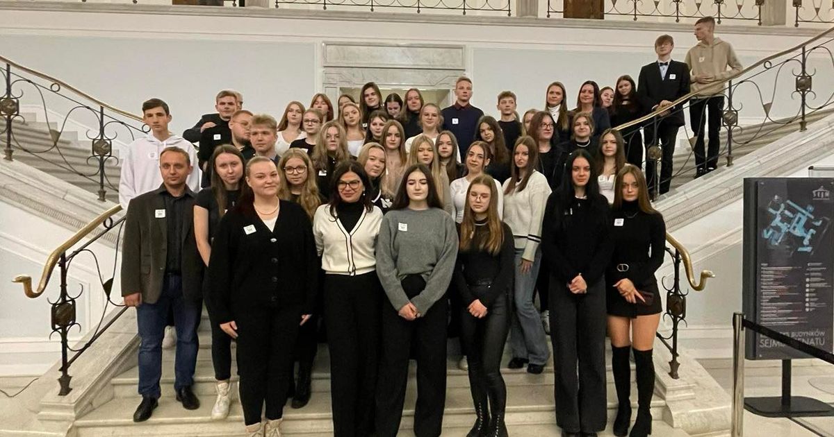 411189115_832638448863981_1953692290140711927_n