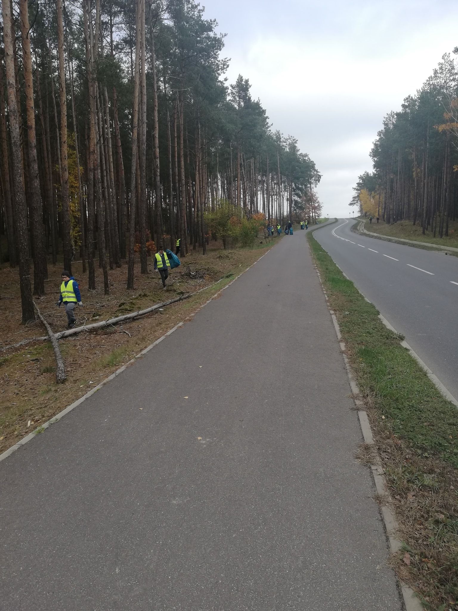 Niepodległościowe śmieciobranie (zdjęcie 6)