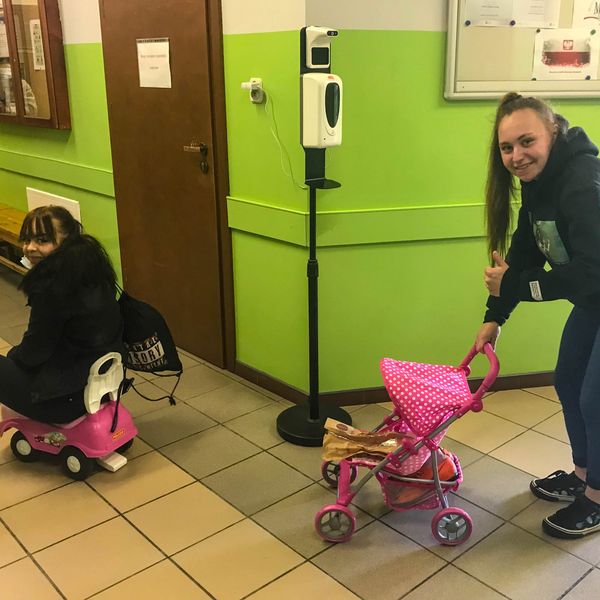 Dzień bez plecaków (zdjęcie 2)