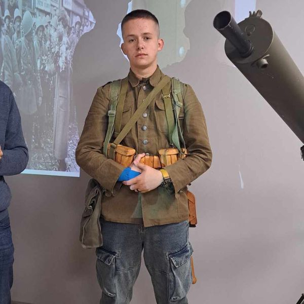 Serdecznie dziękujemy za zaproszenie na wspaniałą żywą lekcje historii Panu Michałowi Golińskiemu! W