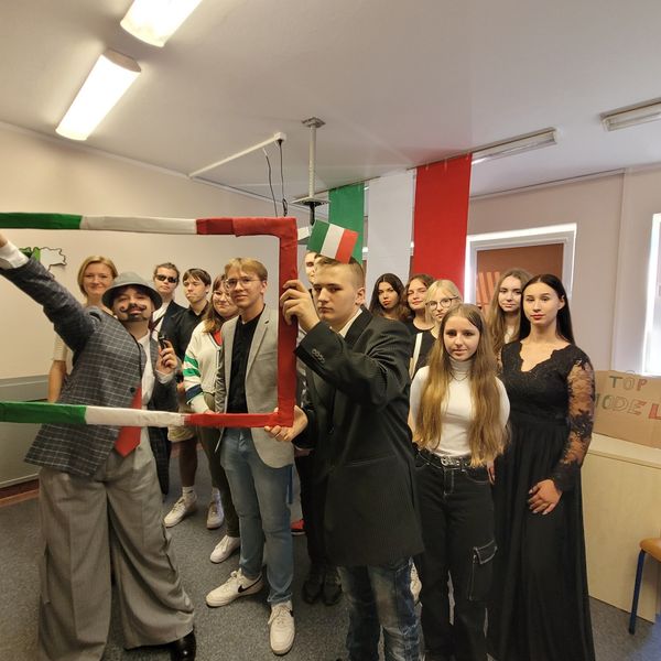 Września w Naszej szkole obchodziliśmy Europejski Dzień Języków Obcych (zdjęcie 14)