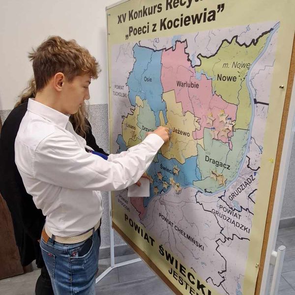 VX Konkurs recytatorski „Poeci z Kociewia (zdjęcie 3)