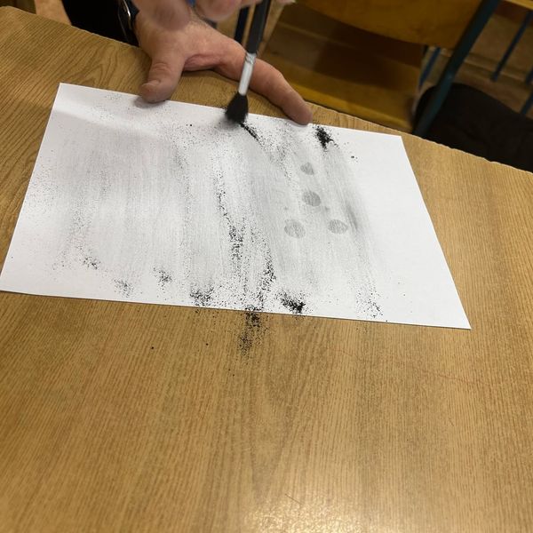 Zajęcia z technikiem  W poniedziałek 10 lutego uczniowie klasy policyjnej uczestniczyli w zajęciach  (zdjęcie 6)