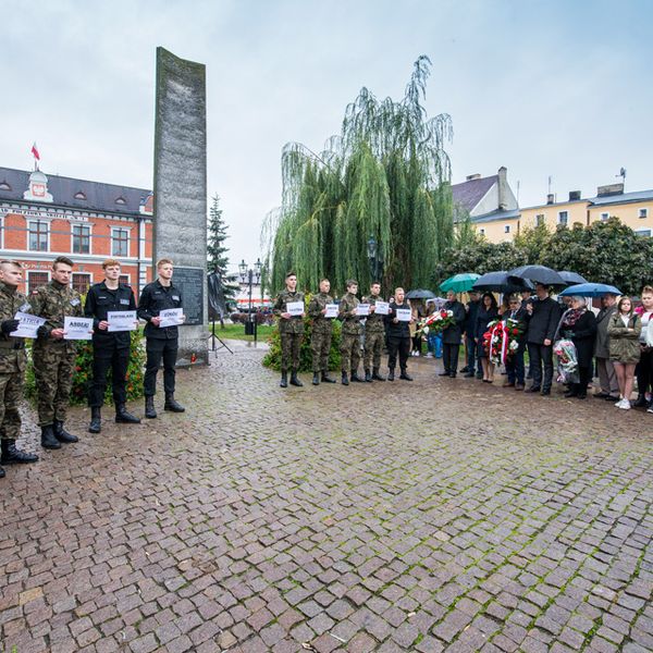 Profil wojskowy ZSM Świecie — zajęcia, obozy, uroczystości (11/62)