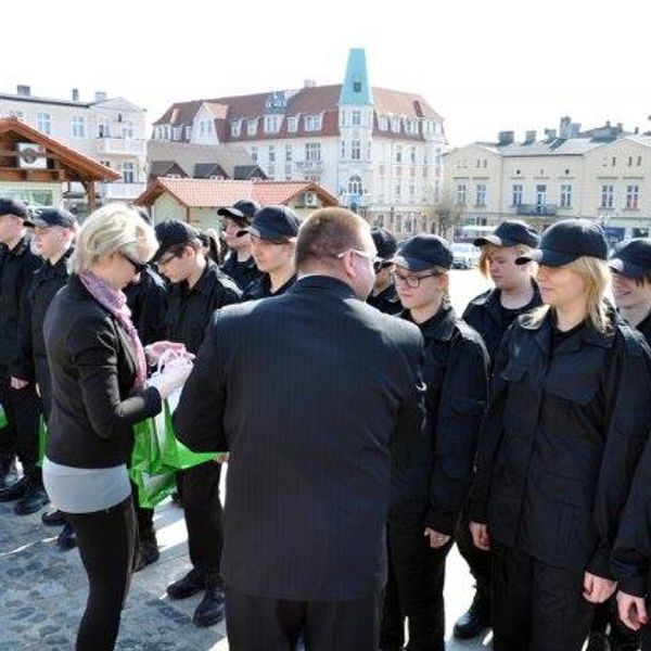 Zaprzysiężenie klasy I Liceum Ogólnokształcącego o profilu policyjnym  Dnia 31 marca 2014 roku na Du (zdjęcie 3)
