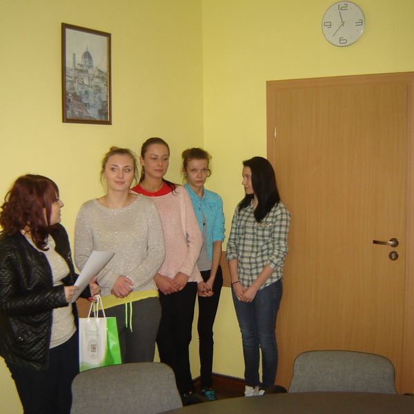 Szkolny konkurs na ulotkę  „ZAGROŻENIA JAKIE NIOSĄ ALKOHOL, NARKOTYKI, DOPALACZE” (zdjęcie 7)