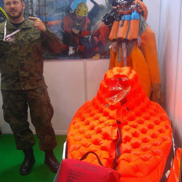 W dniu 2 czerwca 2017 roku uczniowie klas mundurowych wzięli udział w Targach Proobronnych "Pro Defe (zdjęcie 19)