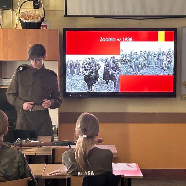 Marca odbyły się kolejne zajęcia dla profilu młodzieży klas mundurowych (zdjęcie 5)