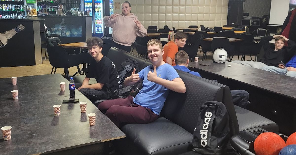 W środę 12 marca klasa ITI świętowała wspólnie z wychowawcą Dzień Kobiet i Mężczyzn w kręgielni