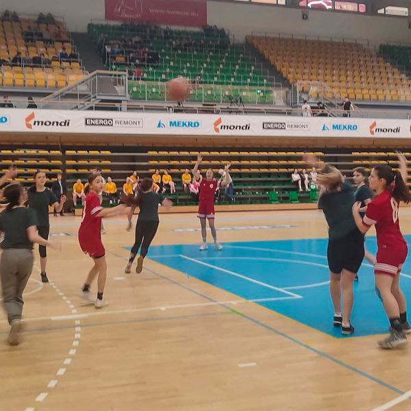 Powiatowe Zawody w Koszykówkę 2022 (zdjęcie 4)