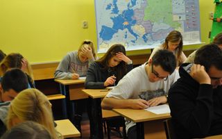 Szkolny konkurs matematyczno – geograficzny GEOSIGMA  Dnia 18 grudnia 2015 r