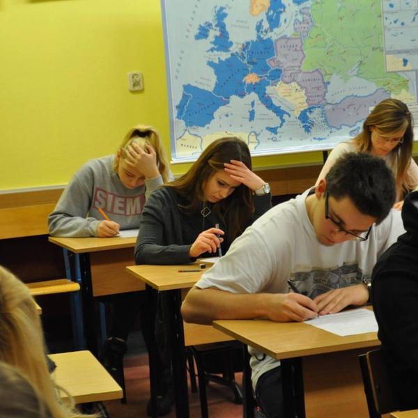 Szkolny konkurs matematyczno – geograficzny GEOSIGMA  Dnia 18 grudnia 2015 r