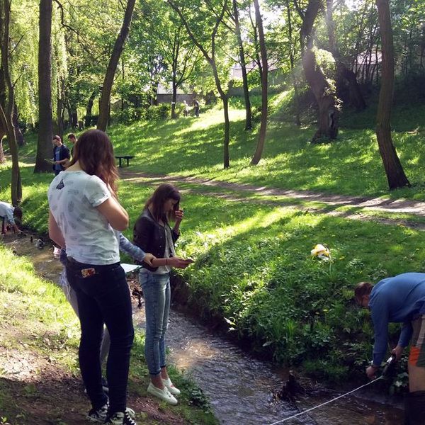 Zajęcia terenowe z geografii (zdjęcie 1)