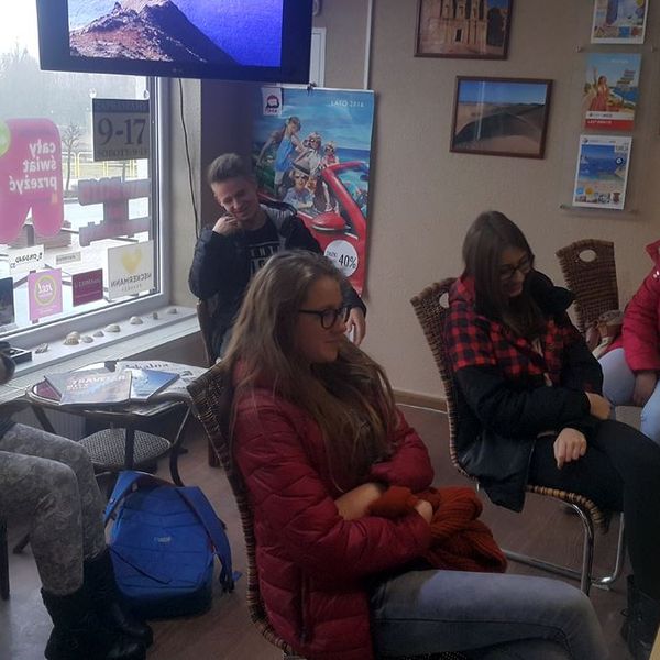Zajęcia w świeckim biurze podróży "Klub Podróżnika"