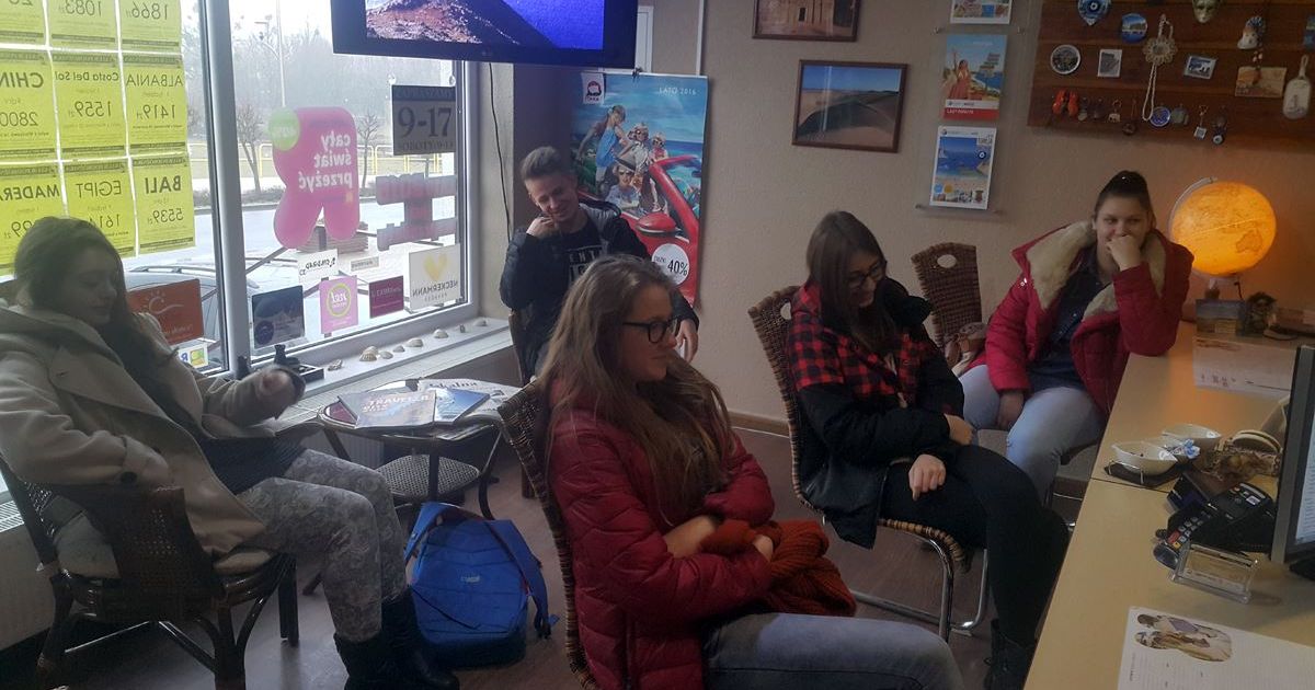 Zajęcia w świeckim biurze podróży "Klub Podróżnika"